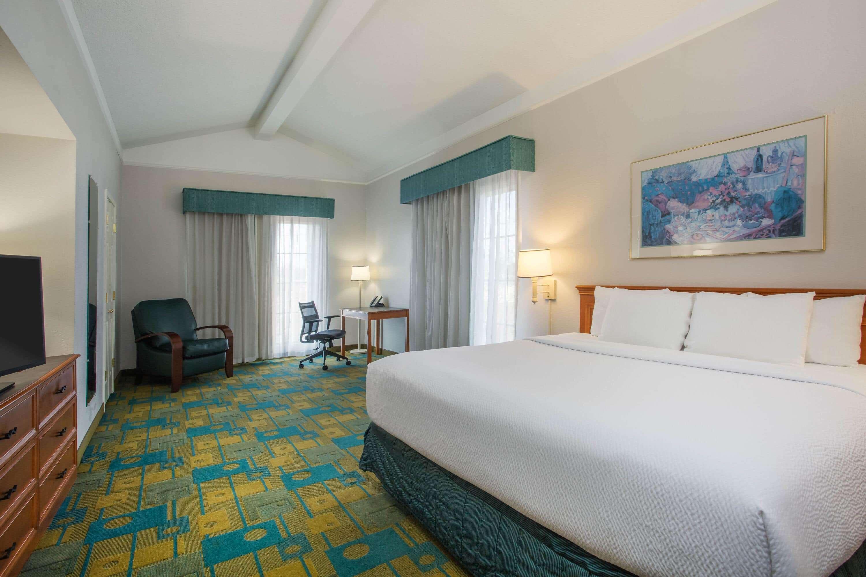 La Quinta Inn By Wyndham Norfolk Вирджиния-Бич Экстерьер фото
