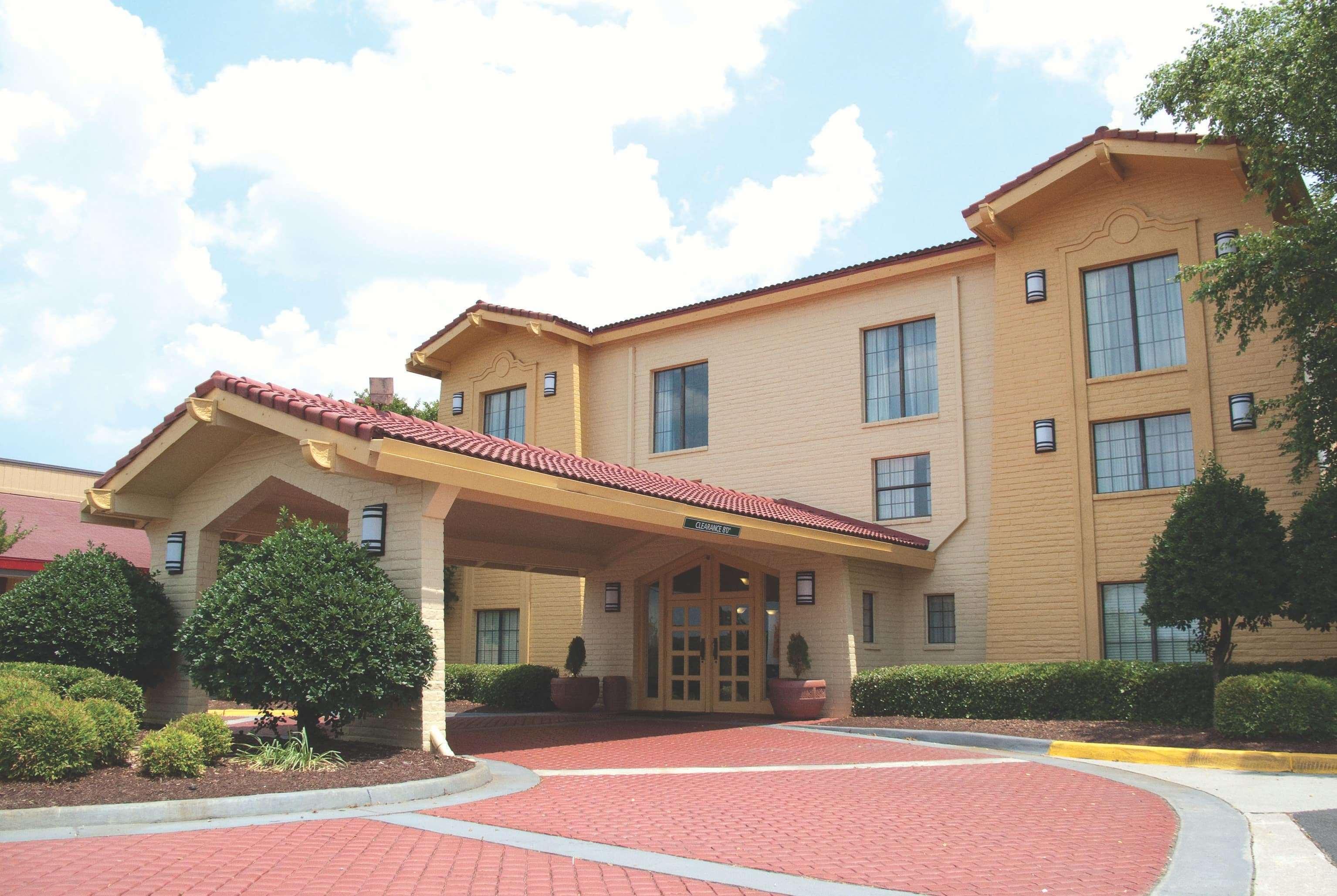 La Quinta Inn By Wyndham Norfolk Вирджиния-Бич Экстерьер фото