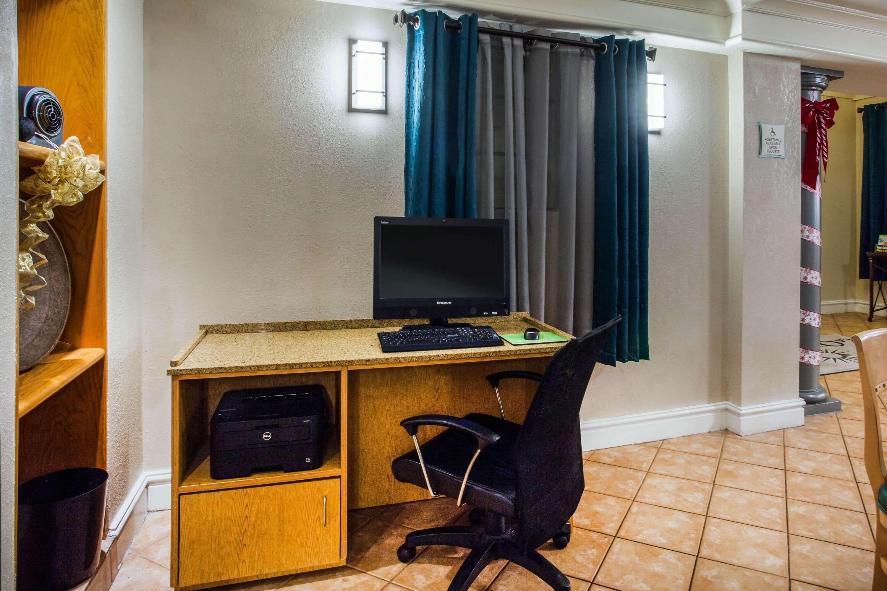 La Quinta Inn By Wyndham Norfolk Вирджиния-Бич Экстерьер фото
